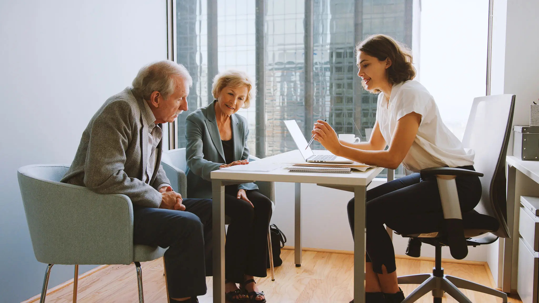 Advisor meeting focused on retirement planning and fiduciary responsibilities